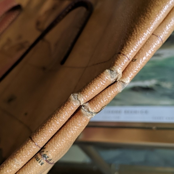 Alviero Martini Tote Purse - Picture 7 of 8